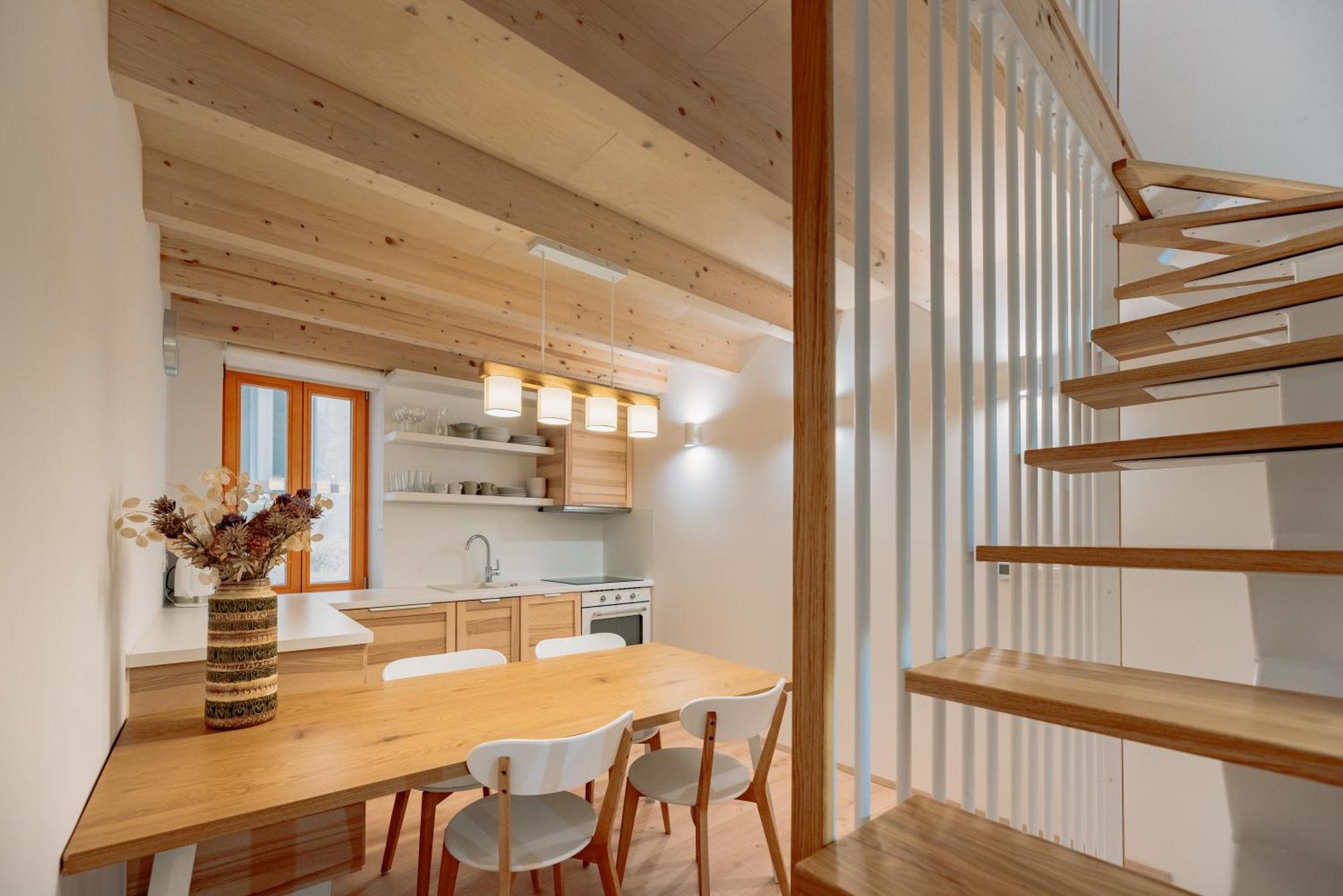 Bay Breeze Holiday House In Пиран Экстерьер фото
